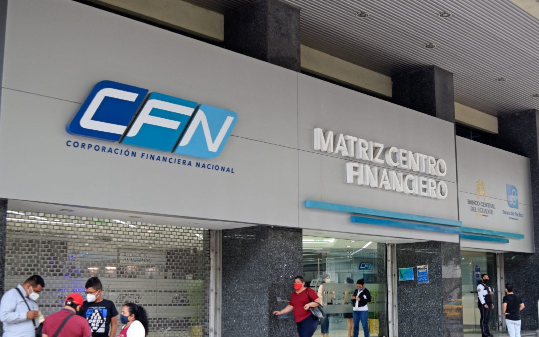 GOBIERNO NACIONAL INVIERTE MÁS RECURSOS EN COMPRA DE BONOS DE MAESTROS JUBILADOS