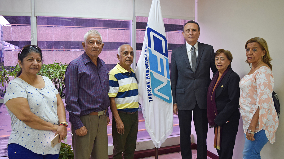 MAESTROS JUBILADOS AGRADECEN GESTIÓN DE COMPRA DE BONOS