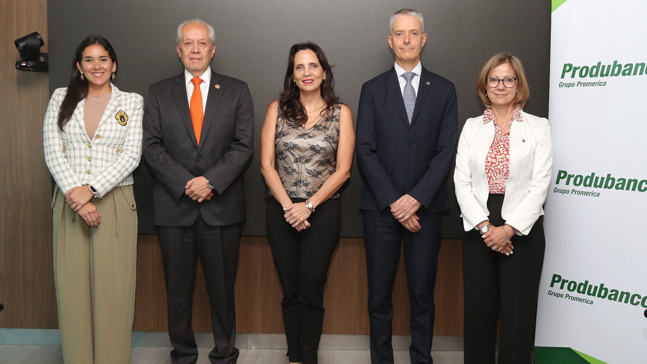 La CFN y Produbanco firman el primer convenio histórico para impulsar el crédito a PYMES